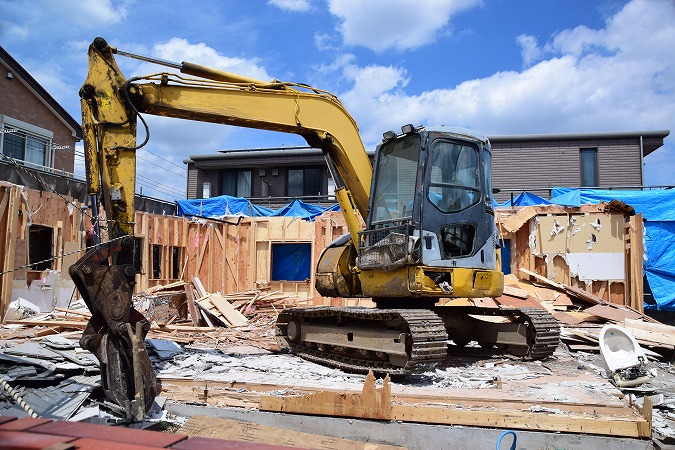年末年始は解体工事の相談シーズン—松本市での新年の建て替えプラン